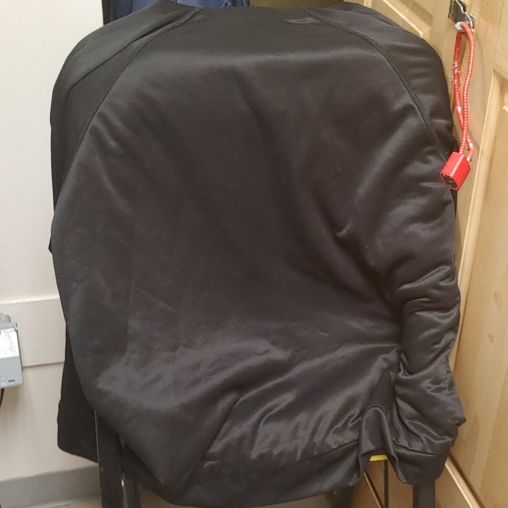 Coat - Picture 3 of 4